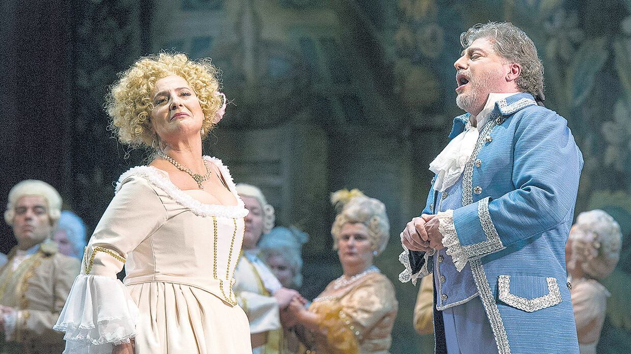 La obra se inspira libremente en el poeta André Chenier en épocas de la Revolución Francesa.