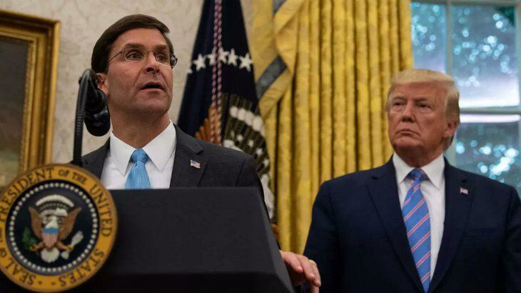 El secretario de Defensa, Mark Esper, no estuvo de acuerdo con la idea de Trump de sacar militares a la calle.