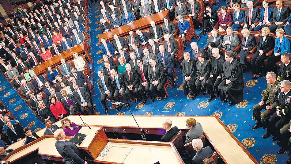 El presidente estadounidense habla delante de los congresistas en el Capitolio de Washington.