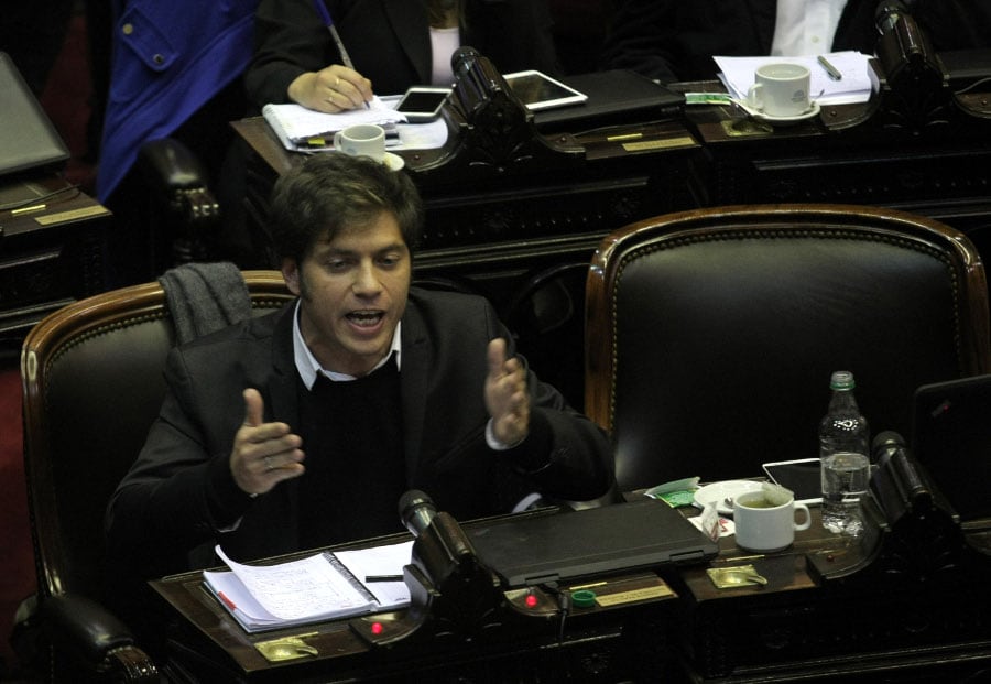 Kicillof pidió que el Gobierno reconozca la "enorme estafa electoral".