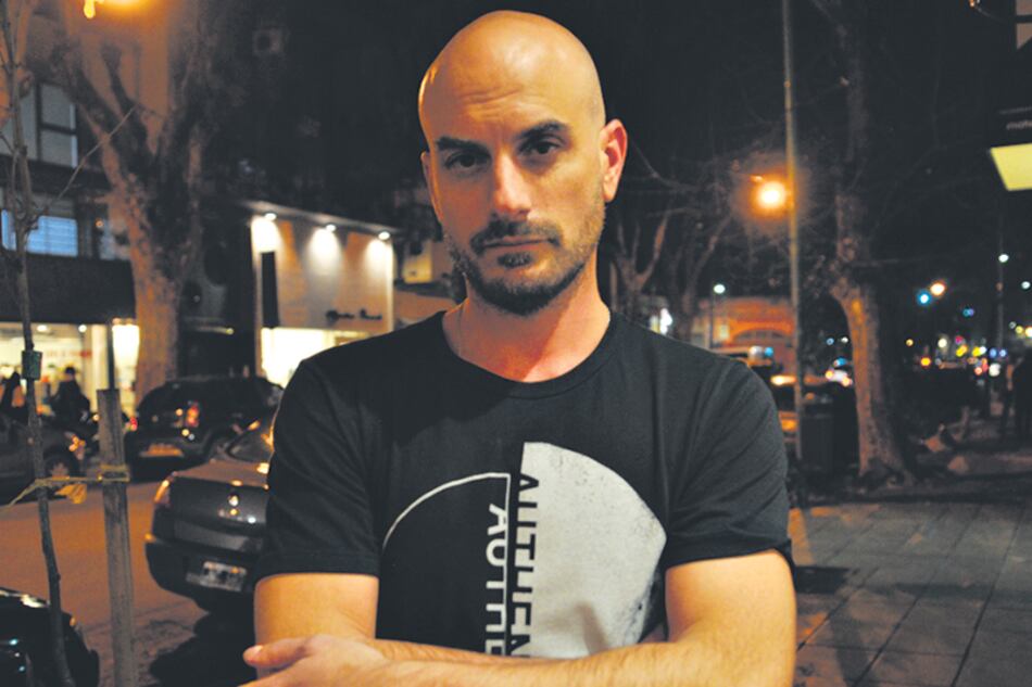 Herzog había filmado en 2009 Orquesta roja, que también se basaba en un episodio sucedido en Concordia.