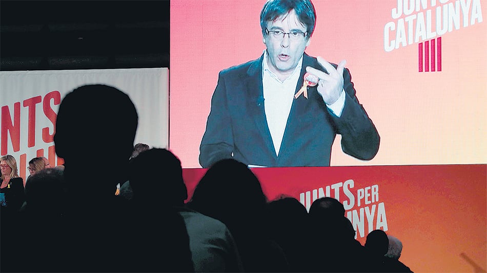 El destituido presidente Puigdemont es candidato para los comicios anticipados en Cataluña.