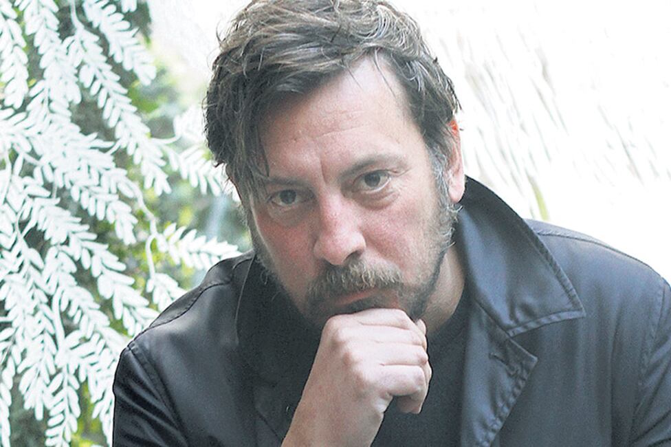 “Me interesa el drama personal de los individuos que nos podemos ir quedando obsoletos”, afirma Ray Loriga.