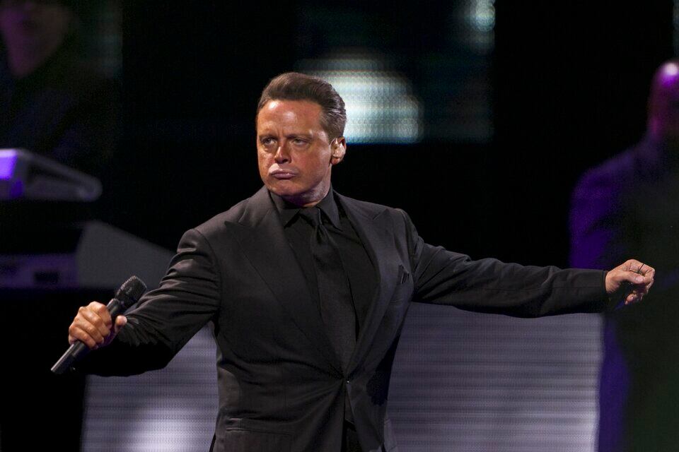 Luis Miguel se presenta en Argentina como parte de una gira internacional. En Buenos Aires, agotó 10 shows.  