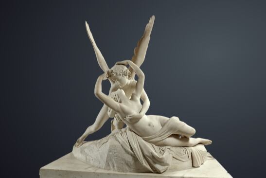 Eros y psique, escultura neoclásica creada en 1793 por el italiano Antonio Cánova.