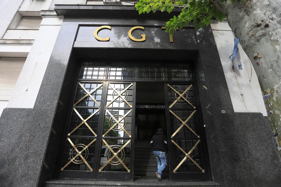 La CGT respaldó el pedido de subir el piso del Impuesto a las Ganancias.