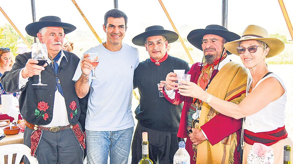 Juan Manuel Urtubey mantuvo una agenda intensa en el Valle de Calamuchita, Córdoba.