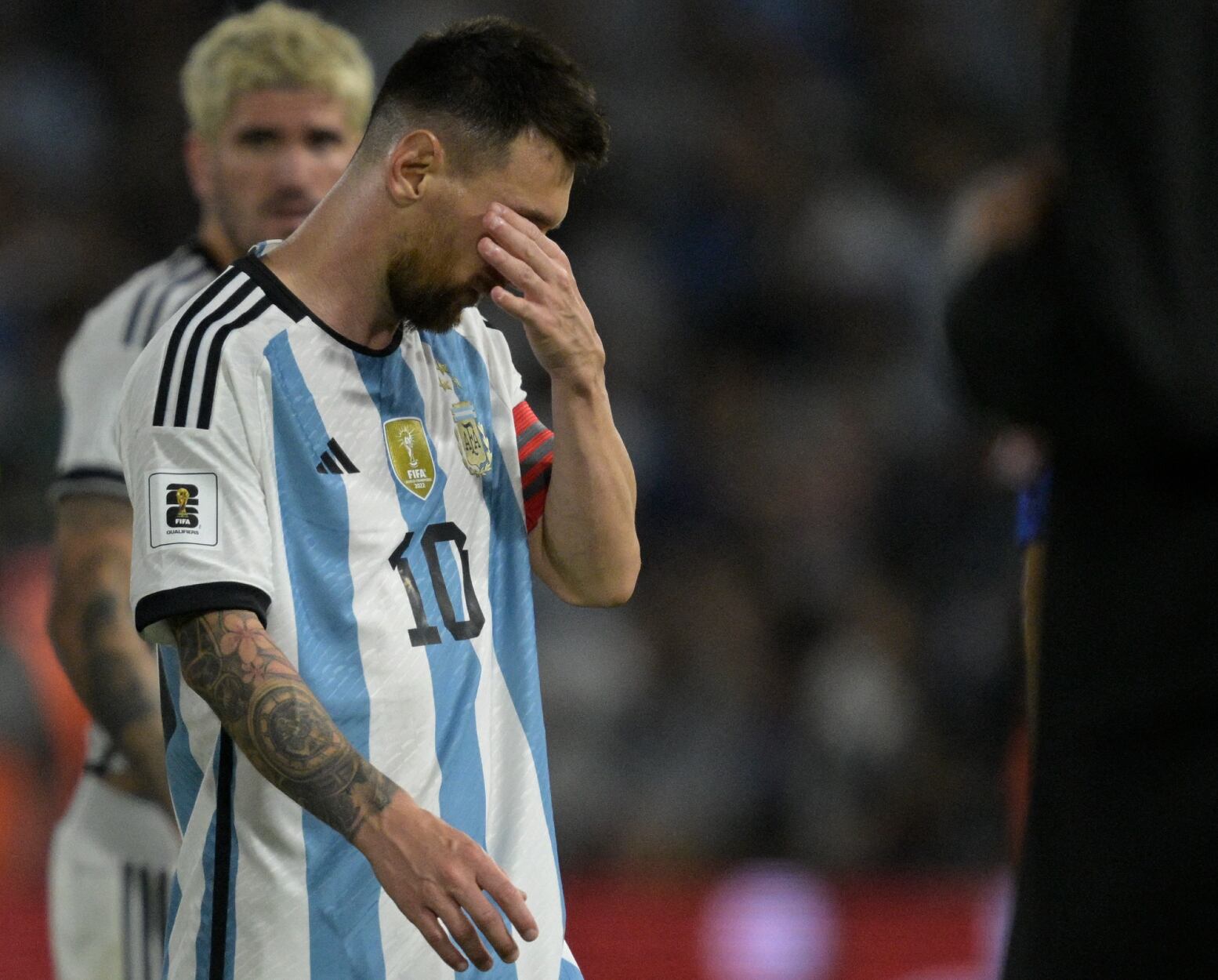 Lionel Messi en la derrota en La Bombonera vs Uruguay.