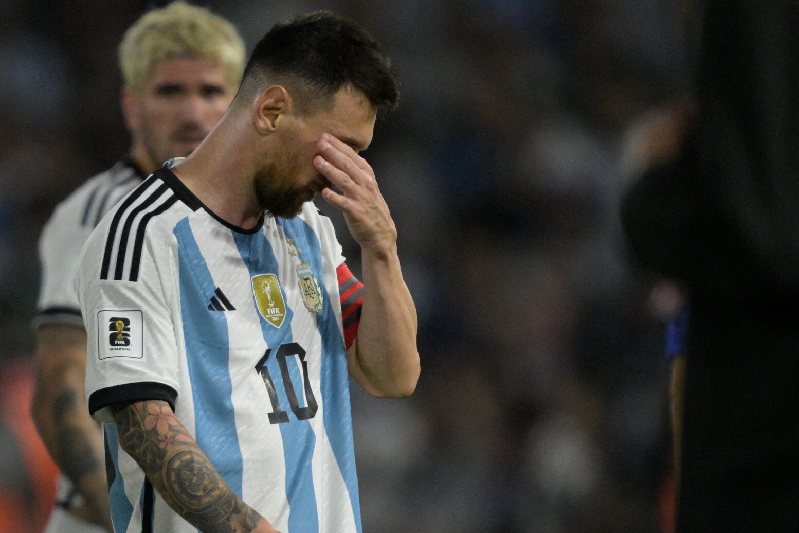 Lionel Messi en la derrota en La Bombonera vs Uruguay.
