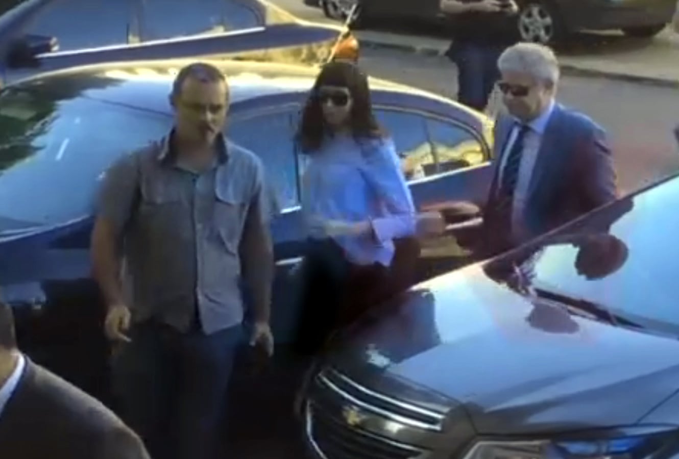 Florencia Kirchner hoy a la mañana, al llegar a los tribunales de Comodoro Py.