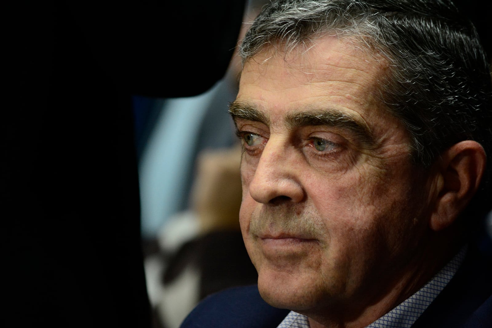 "Si no sos generoso, podés quedarte a 1.500 votos", avisa el senador.