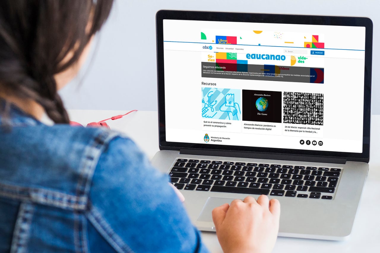 "Los que somos padres sabemos que es un enorme desafío organizarnos en casa", dijo Trotta.