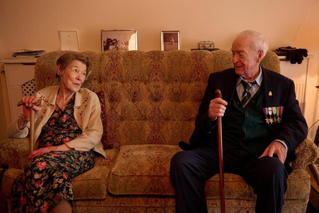 Jackson murió poco antes del estreno del film. Caine confirmó que este fue su último papel.