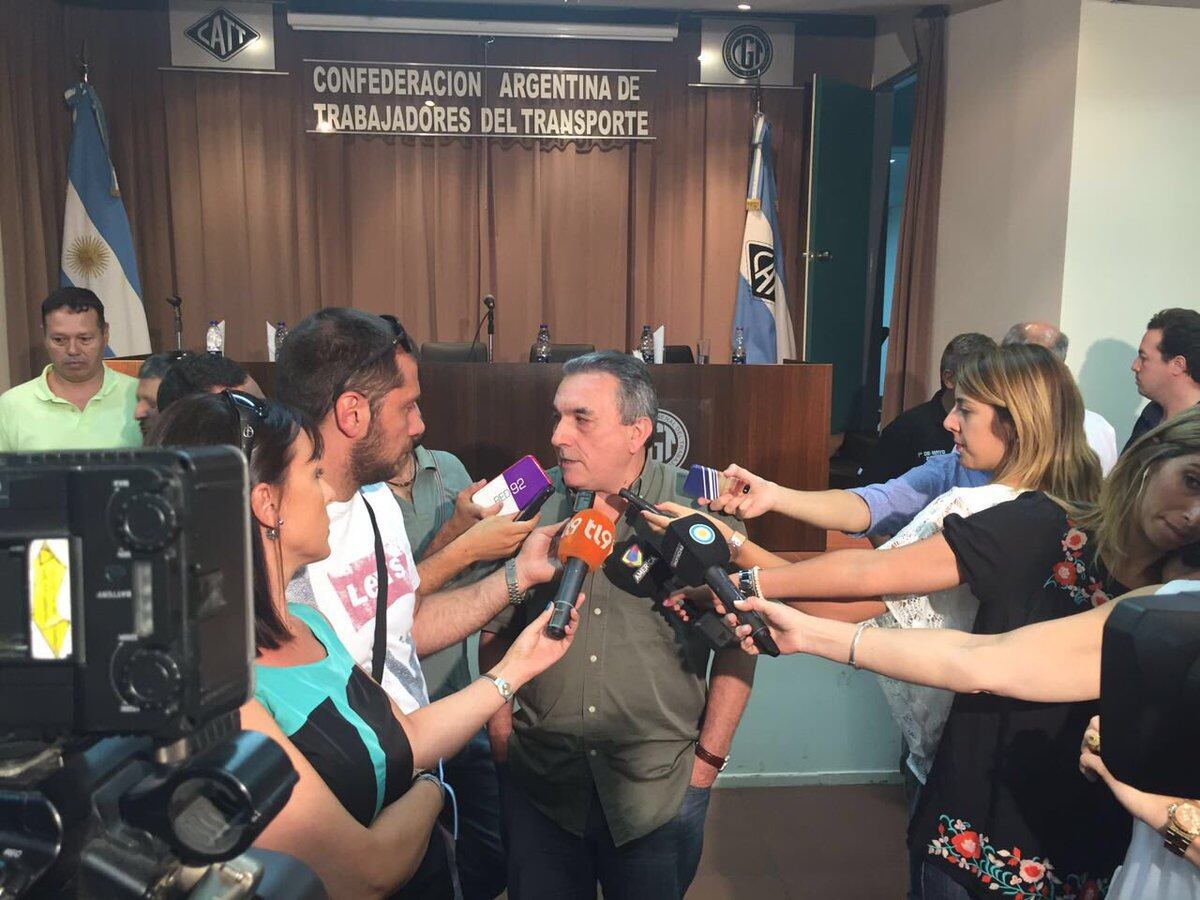 Juan Carlos Schmid señaló que la medida de fuerza "no es un paro contra el oficialismo".