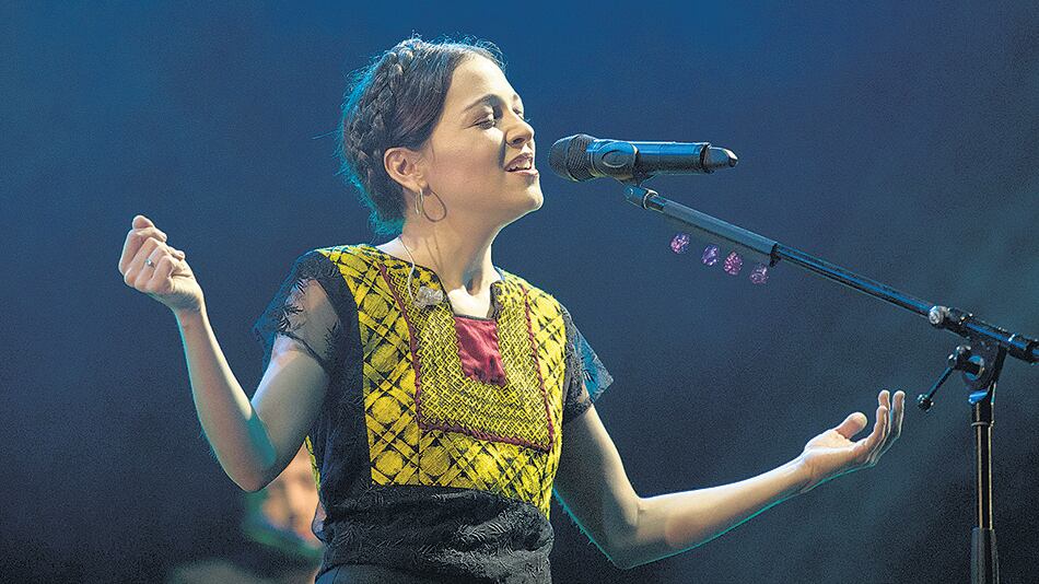 “Me siento más honesta conmigo”, dijo Lafourcade.