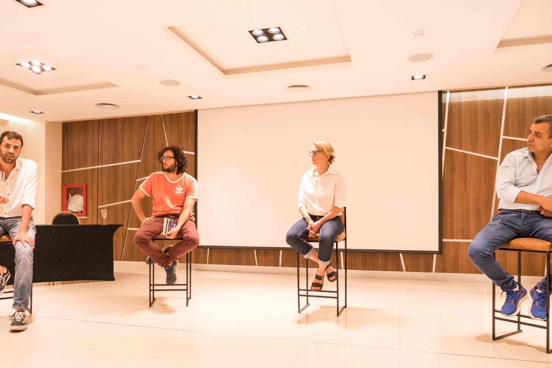 Estrada, Hessling, Pérez Declercq y Ávalos