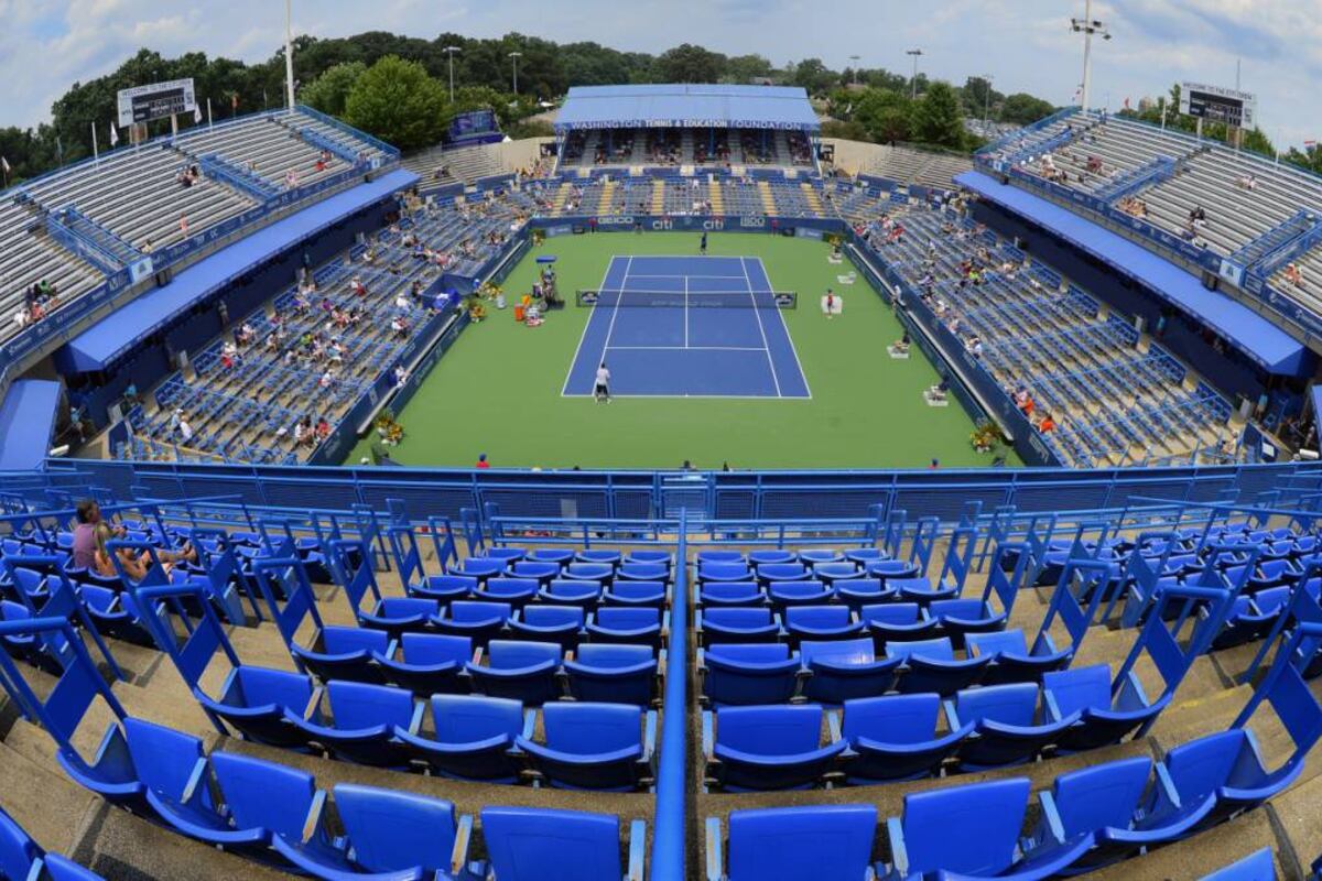 Washington se iba a jugar sin público, pero ni eso.