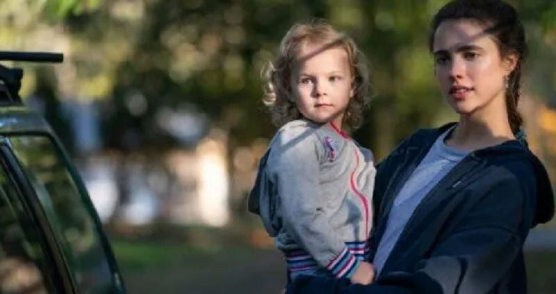 Las cosas por limpiar, la serie que retrata a la vez la violencia doméstica y la violencia de género de quienes trabajan limpiando.