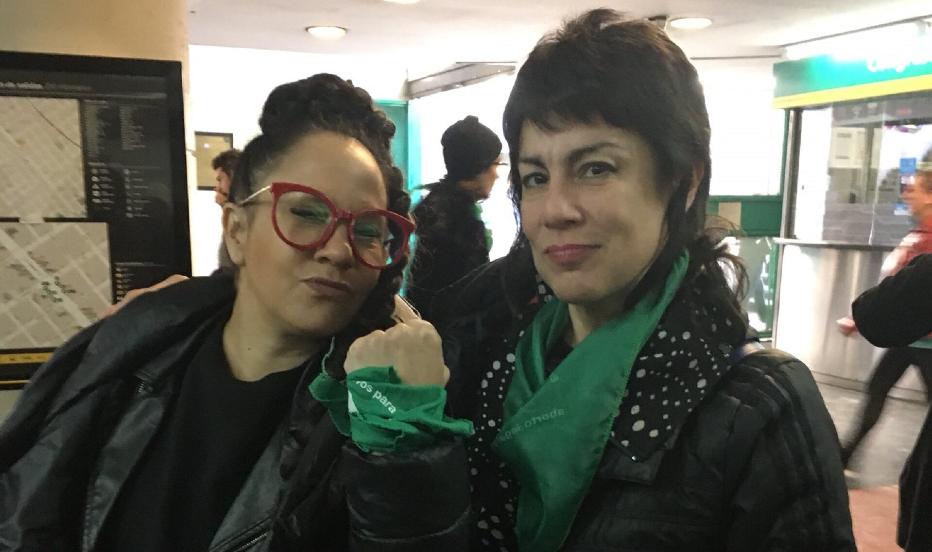 Las músicas argentinas acompañaron la acción de hoy en los subtes junto a actrices, artistas y militantes en general.