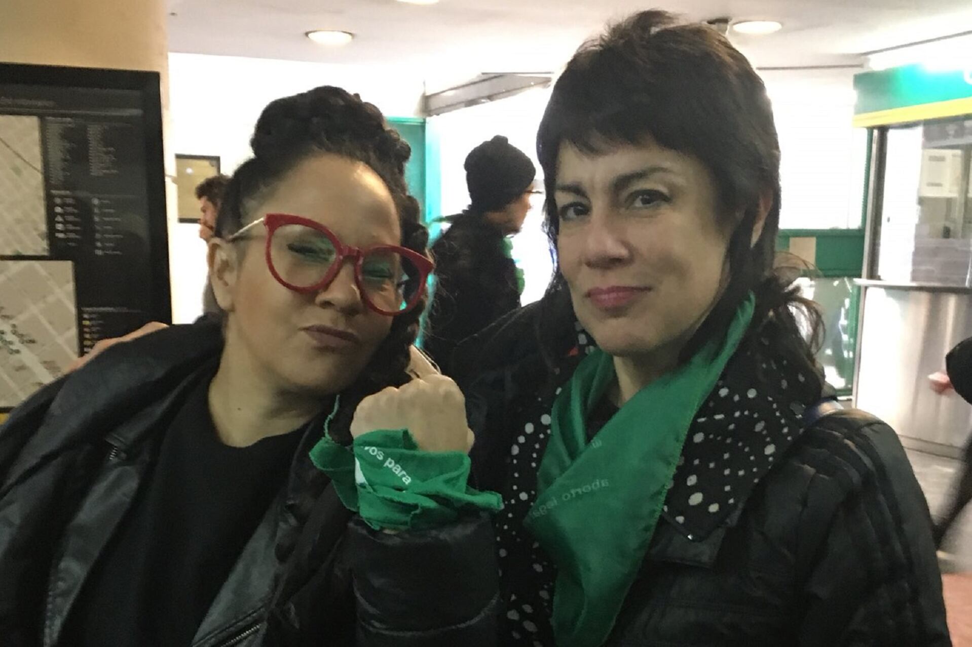 Las músicas argentinas acompañaron la acción de hoy en los subtes junto a actrices, artistas y militantes en general.