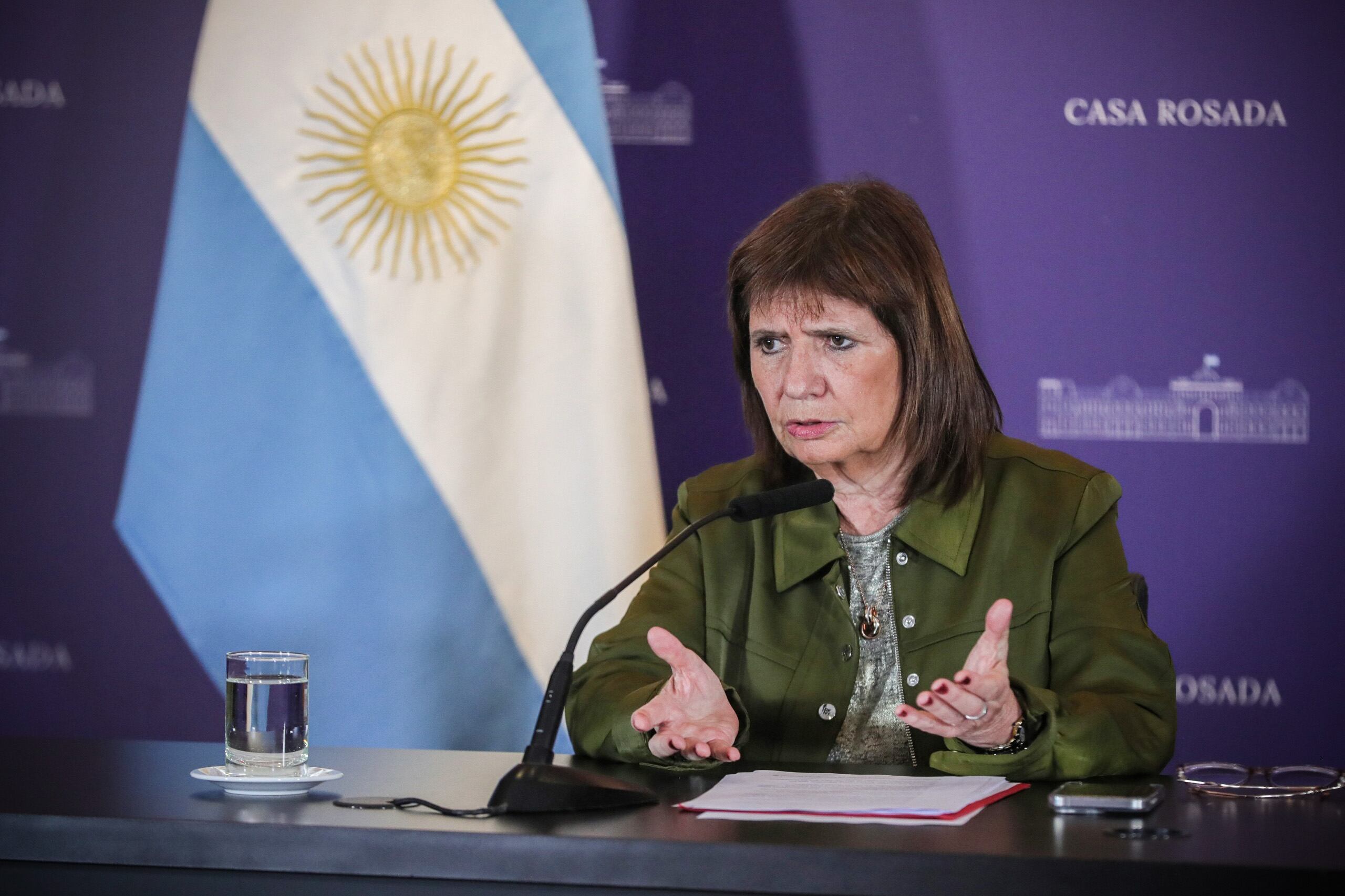 La ministra Bullrich quiere dejar el ministerio y pasar al Senado.
