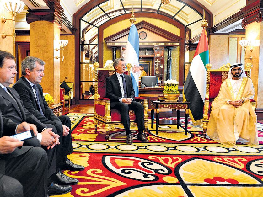 Macri aprovechó su viaje a China para hacer escala en Dubai y buscar allí inversiones.