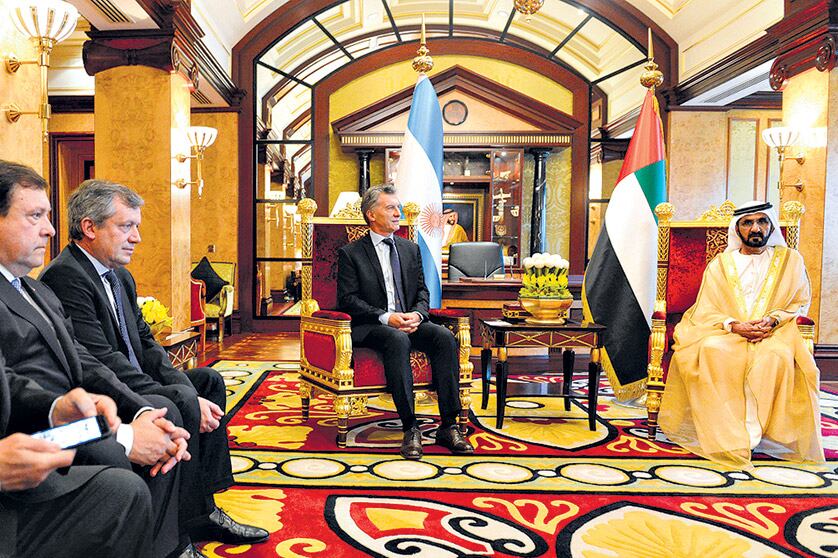 Macri aprovechó su viaje a China para hacer escala en Dubai y buscar allí inversiones.