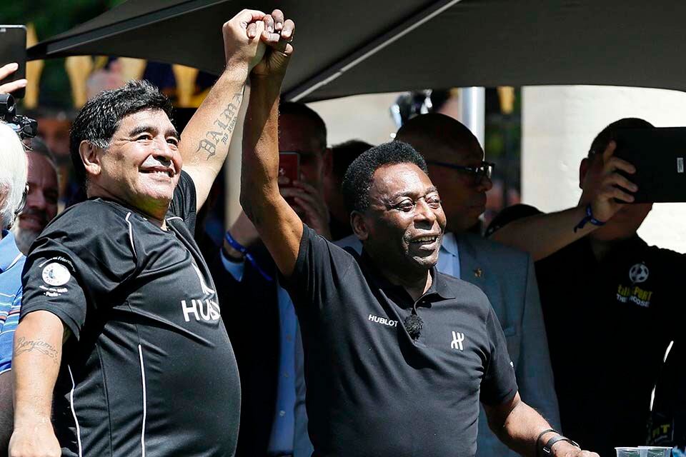 "Un día, espero que podamos jugar juntos a la pelota en el cielo", expresó Pelé.