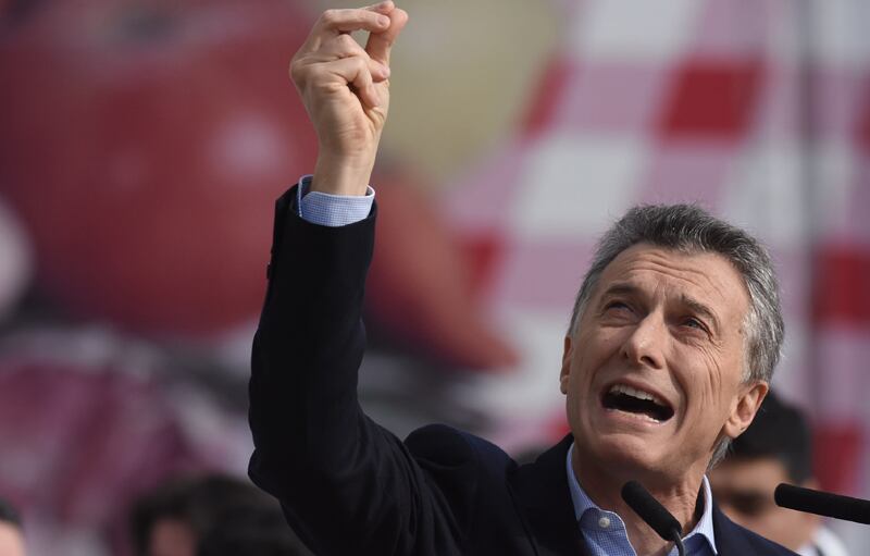 Mauricio Macri quiere que le cuiden las espaldas.