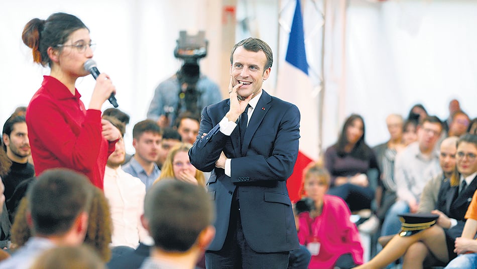 Con el “pass culture”, Emmanuel Macron cumple con una de sus promesas de campaña.