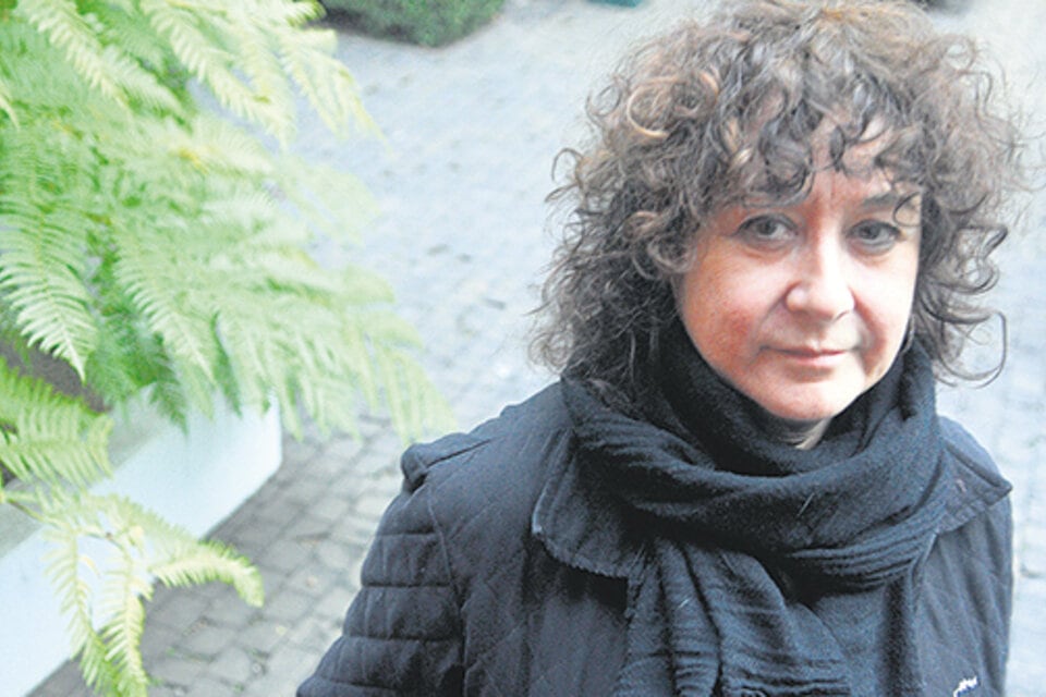 Carmen Guarini es una pionera del documental de ensayo en Argentina. 