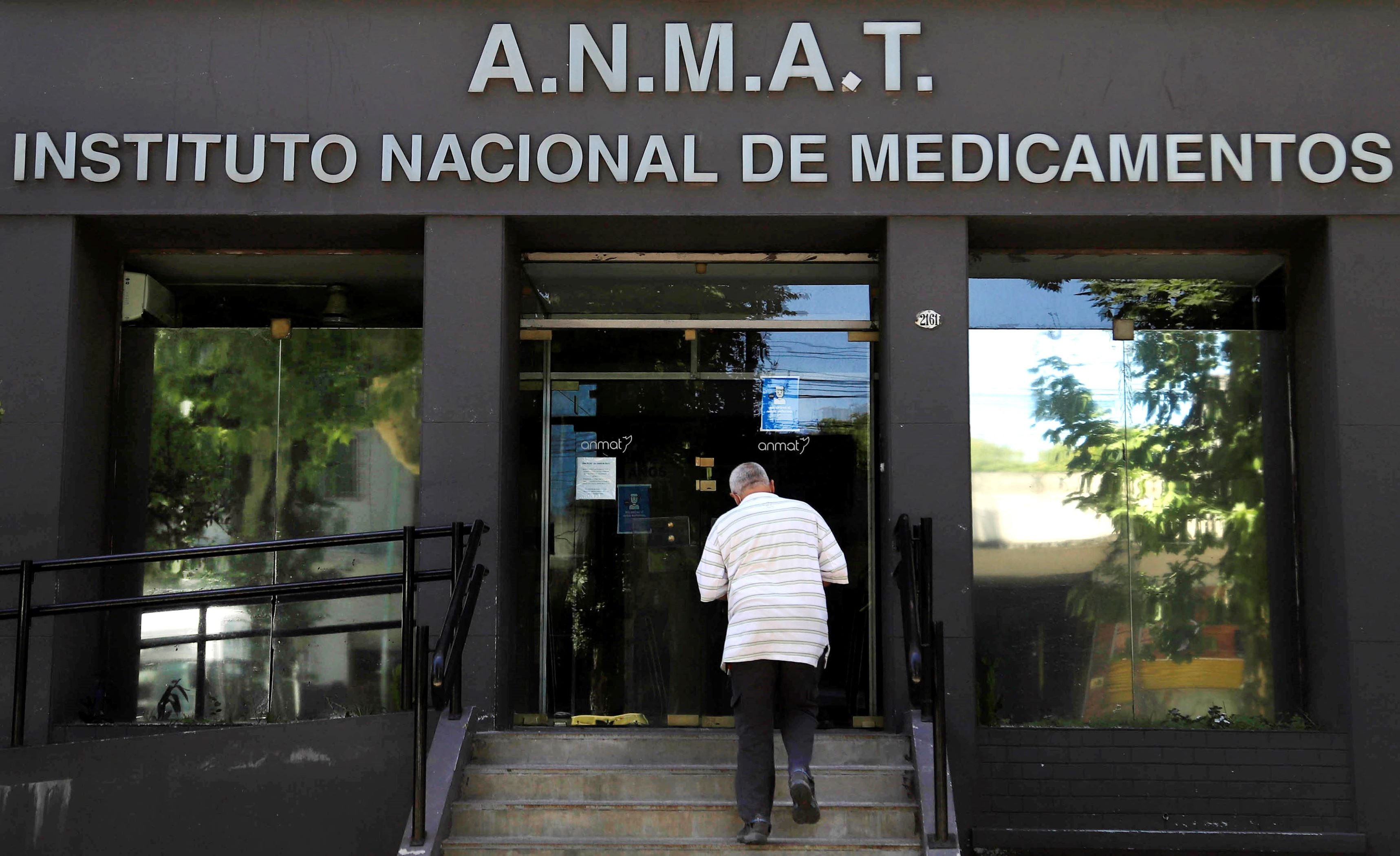 La ANMAT controla y fiscaliza medicamentos, alimentos y artículos de tecnología médica