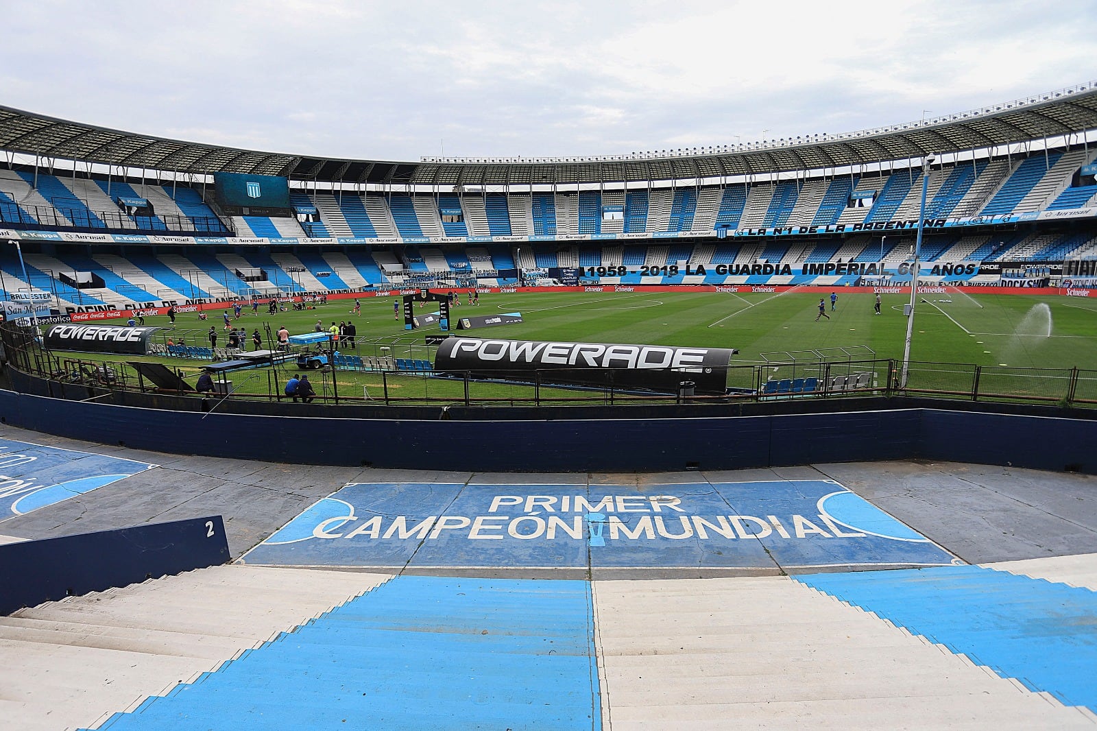 El campo de juego del Cilindro sufrió mucho por recitales y el mal tiempo