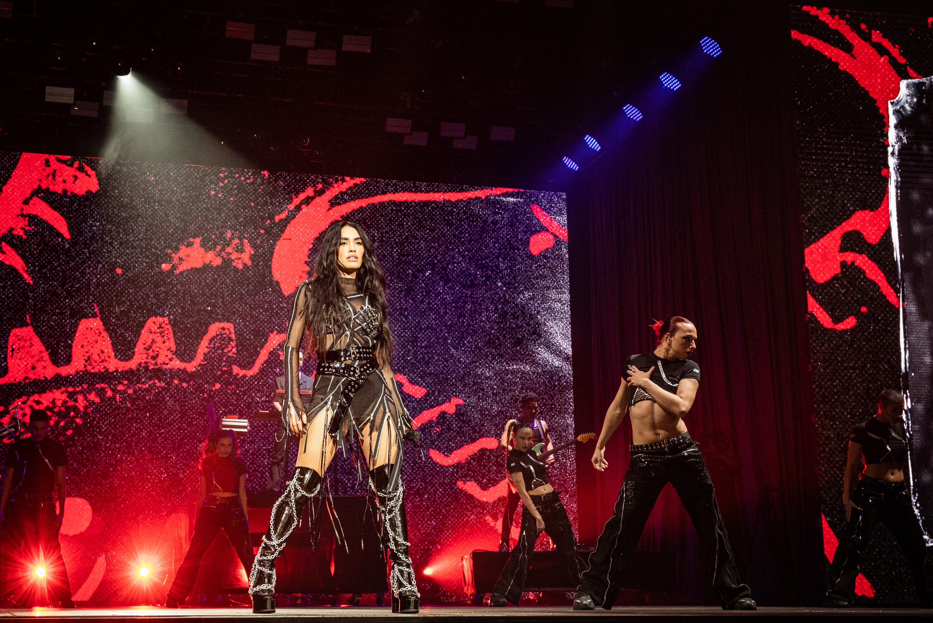 Lali Espósito, brillo pop y discurso comprometido