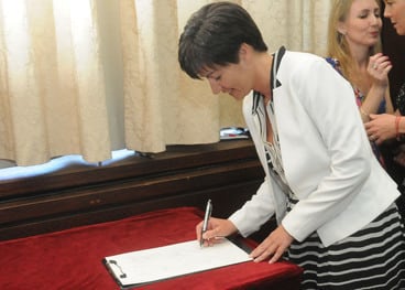 La Fiscalía Regional evalúa sumarle a la fiscal los crímenes con policías implicados.