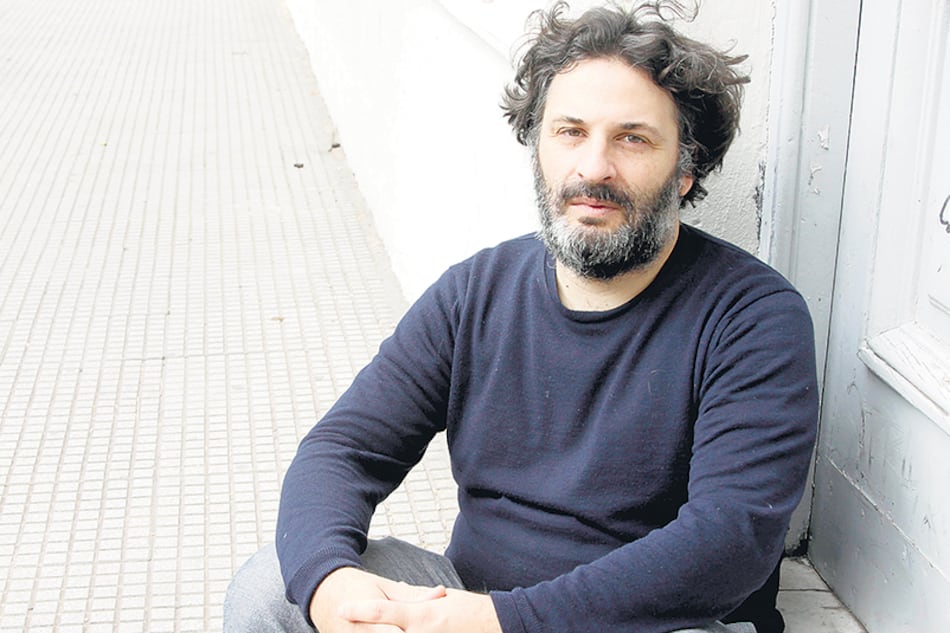 Ronsino escribió Cameron durante una residencia de escritura en Zurich, donde estuvo de enero a junio pasados.