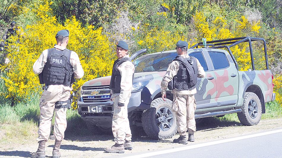 “No me dejen, peñis”, les dijo Rafael Nahuel a sus compañeros después de que lo hirieron, relató Lautaro González.