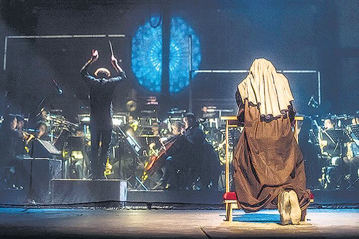 De materie tuvo su estreno local en el Argentino de La Plata. En el Colón tendrá funciones hoy y mañana.