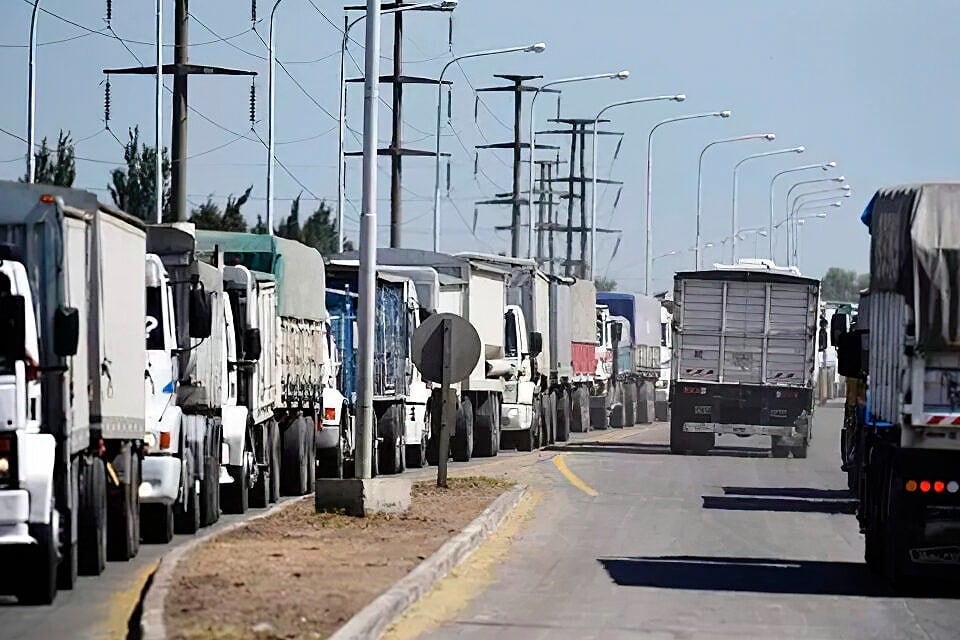 Los gremios de transporte pueden frenar parte de la circulación de bienes y personas.
