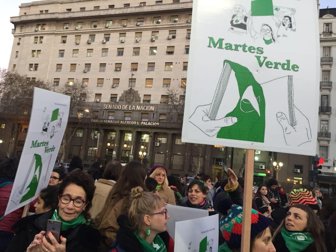 El libro ya agotó una primera edición de 2 mil ejemplares.