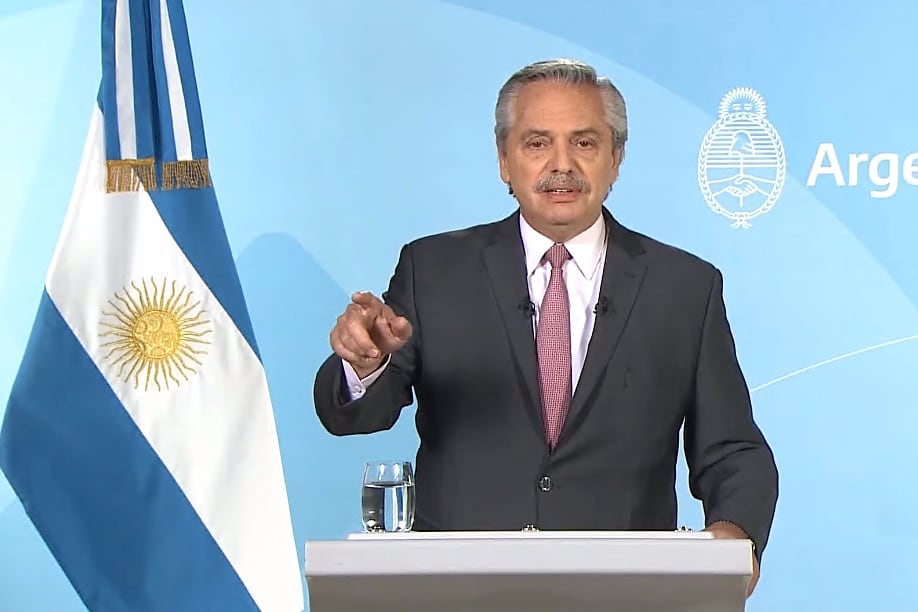 "La prioridad de agosto es aumentar el porcentaje de las segunda dosis, priorizando a los mayores de 50 años", dijo el Presidente.