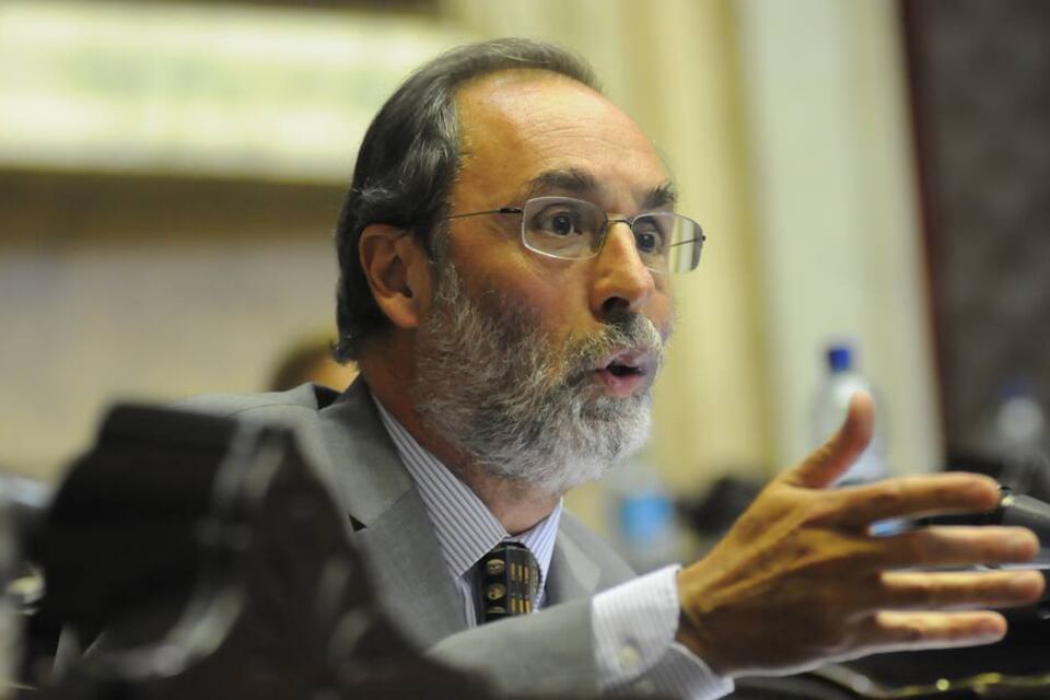 Al no tener los votos, el oficialista Pablo Tonelli pidió postergar el tratamiento del dictamen sobre Freiler.