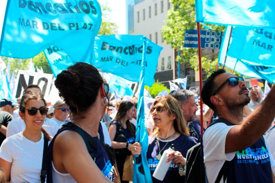 Los trabajadores del Bapro, perjudicados por el recorte que llevó adelante María Eugenia Vidal.