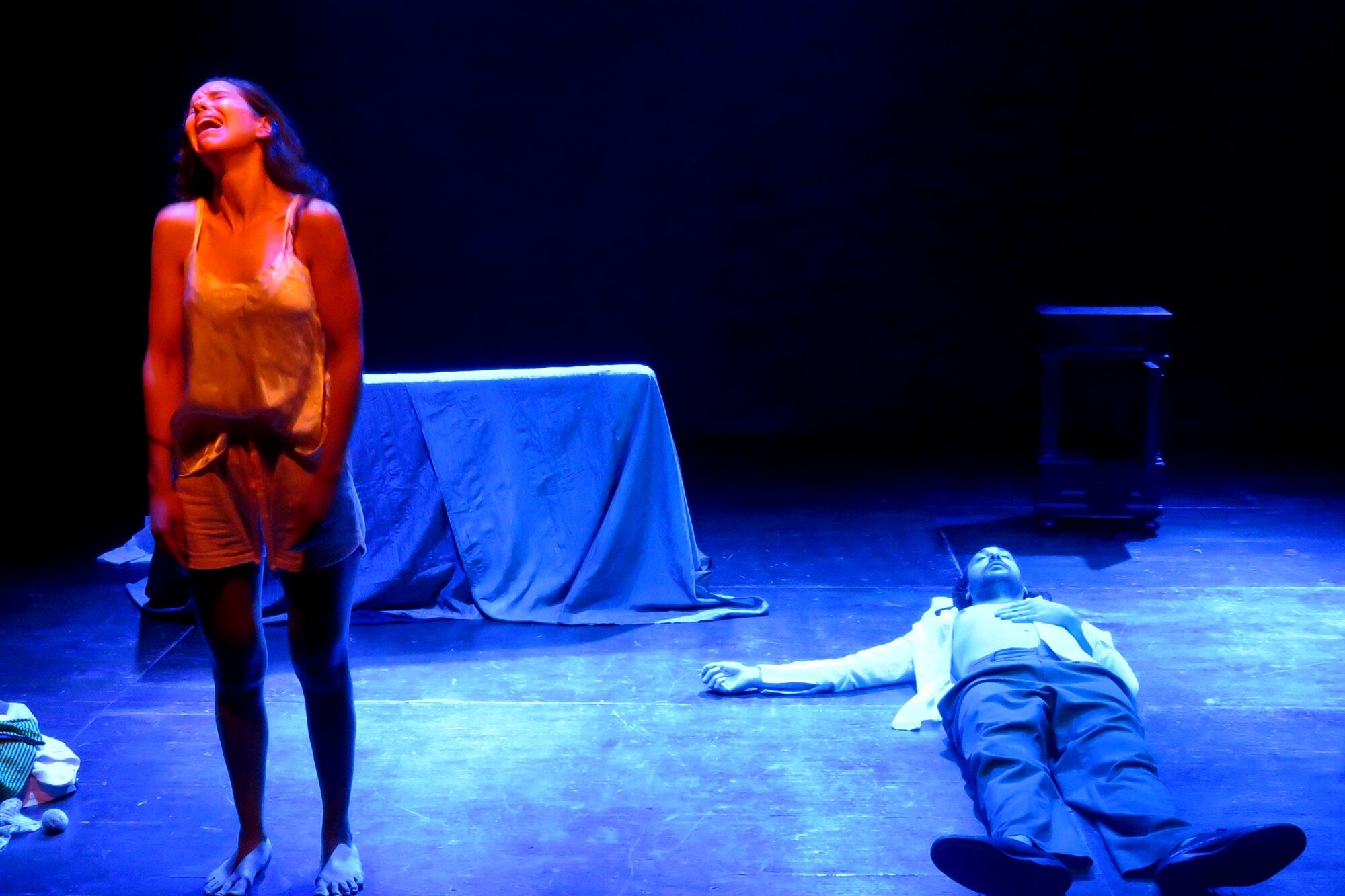 Vanina Frustagli y Martín Dieguez protagonizan Las escenas secundarias.