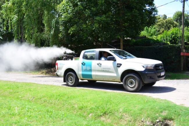 Tareas de fumigación en la provincia. Imagen: Ministerio de Salud Buenos Aires.