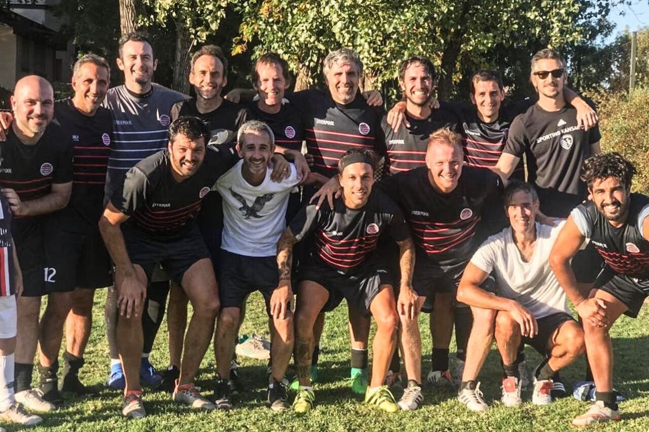 El equipo Liverpool, donde juegan el fiscal Luciani y el presidente del tribunal que juzga a CFK.