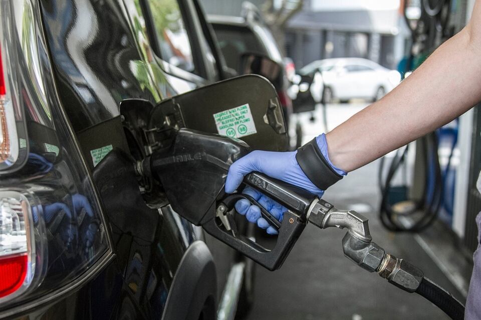 Así quedaron los precios de nafta y gasoil tras el aumento del 4% de este miércoles. (Imagen: Bernardino Avila)