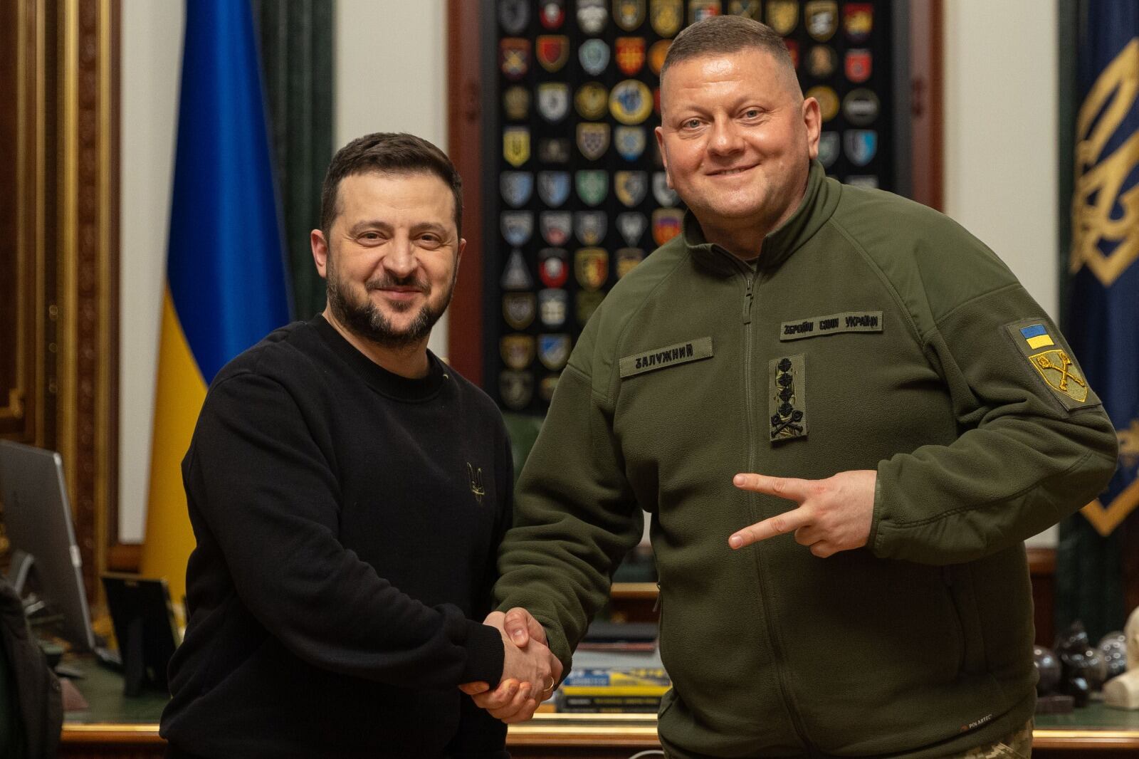 Zelensky y el comandante Valerii Zaluzhny en mejores tiempos.