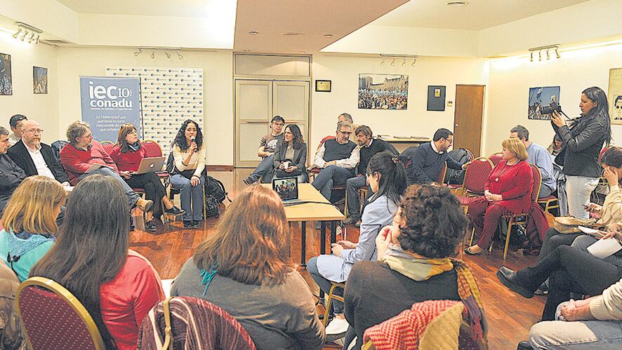 “No se elabora ninguna distinción entre universidad pública y privada”, dijo Socolovsky.