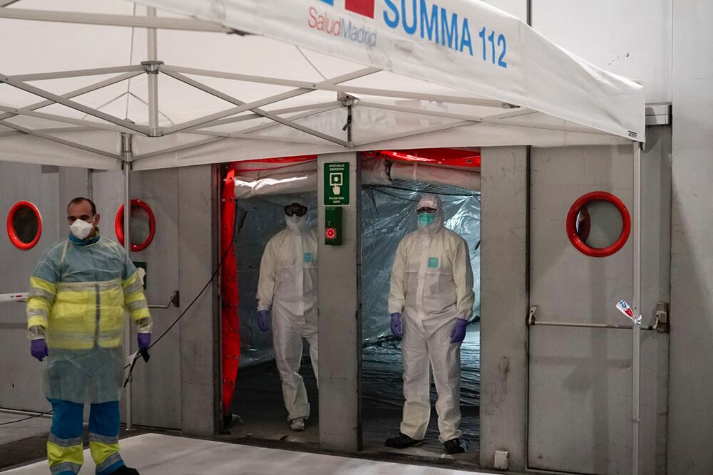 En España murieron por coronavirus otras 462 personas en las últimas 24 horas.